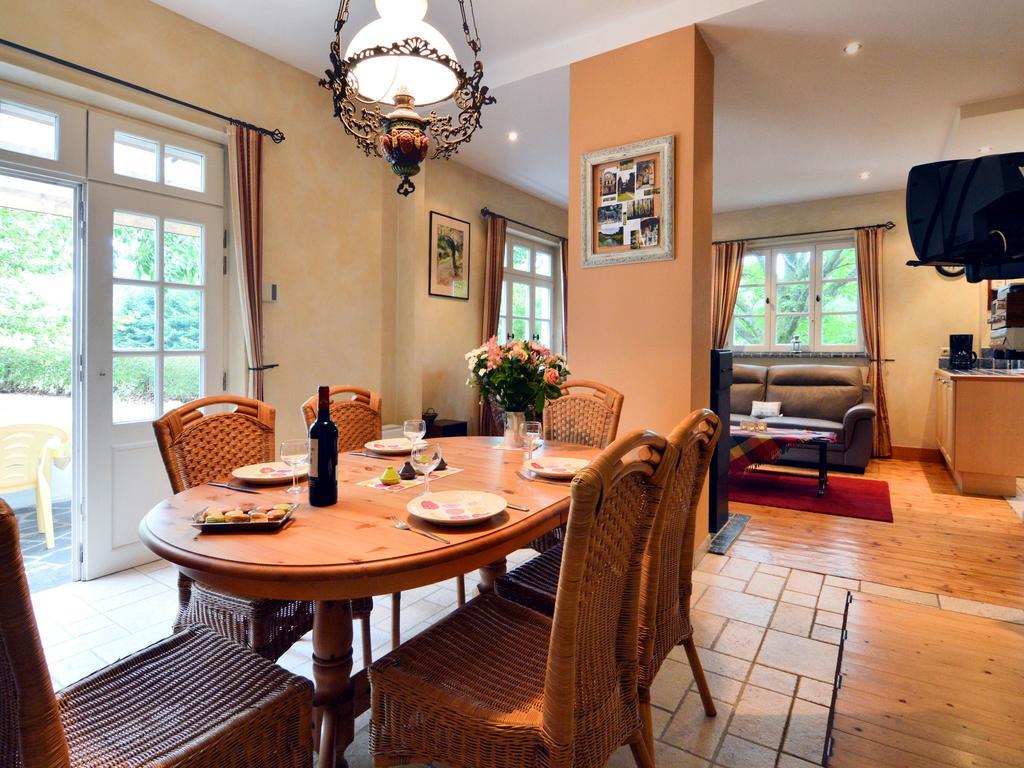Furnished Bungalow In Monceau En Ardenne With Garden Barbecue Oizy Екстериор снимка